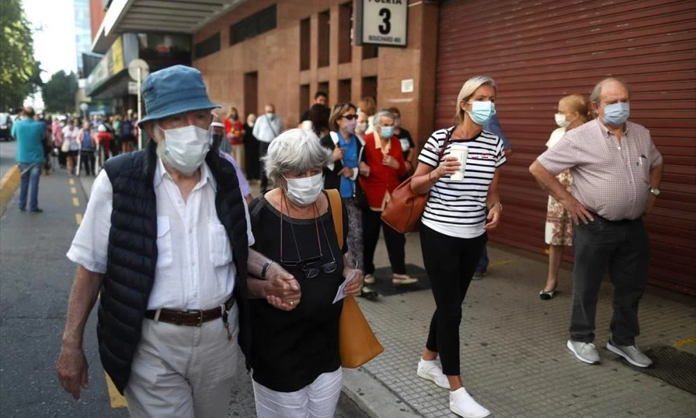 Αργεντινή: Ξεπέρασε το όριο των 77.000 θανάτων από κορονοϊό